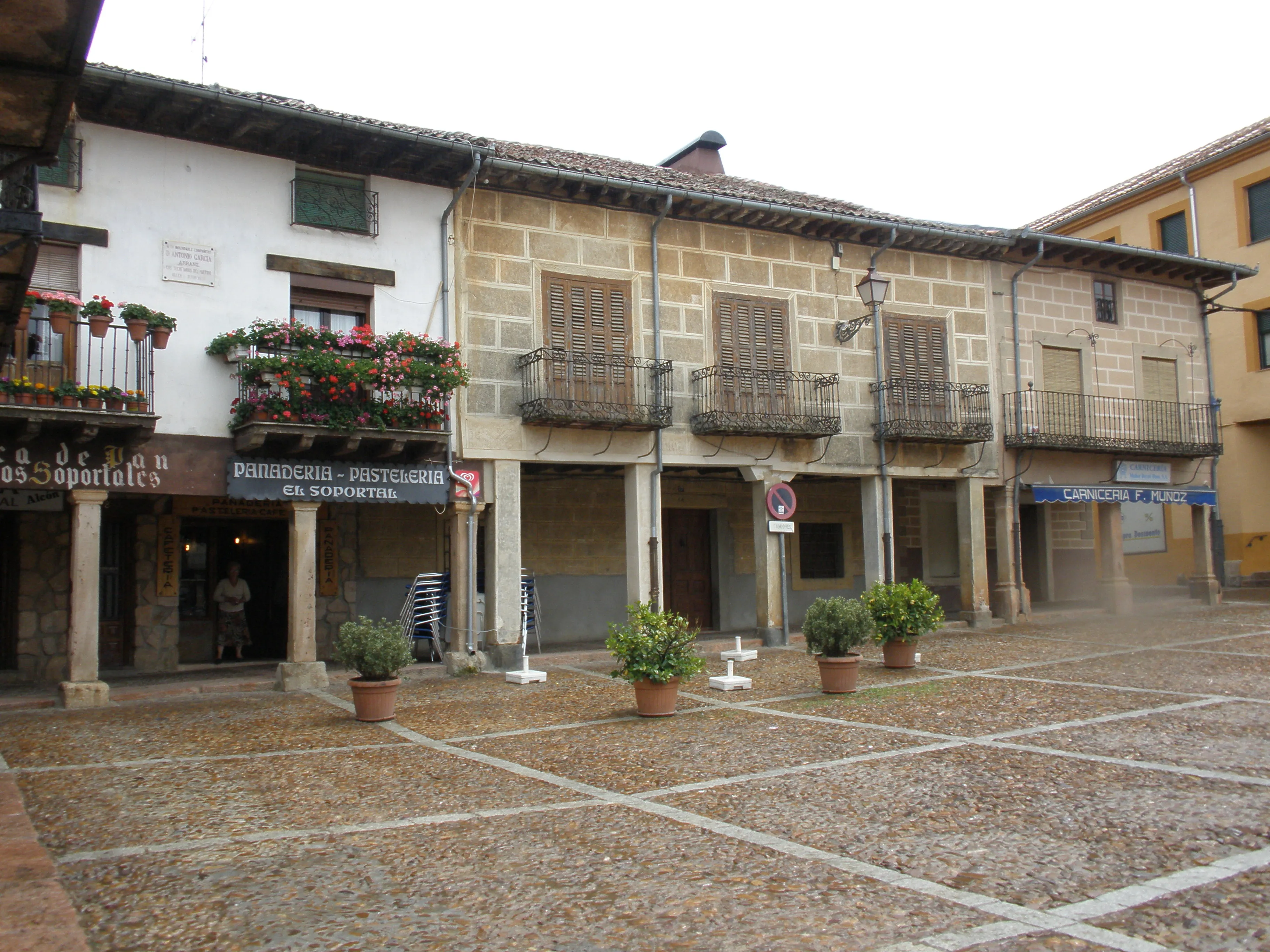 La Plaza Mayor porticada de Riaza
